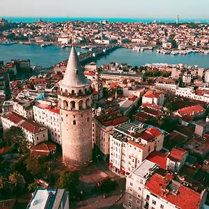 Taksim Istiklal Street Kamil - Historical Κωνσταντινούπολη